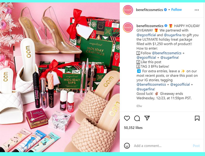 Giveaway post for holiday social media campaign